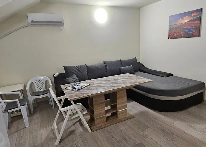 иванови сарафово Apartmán *